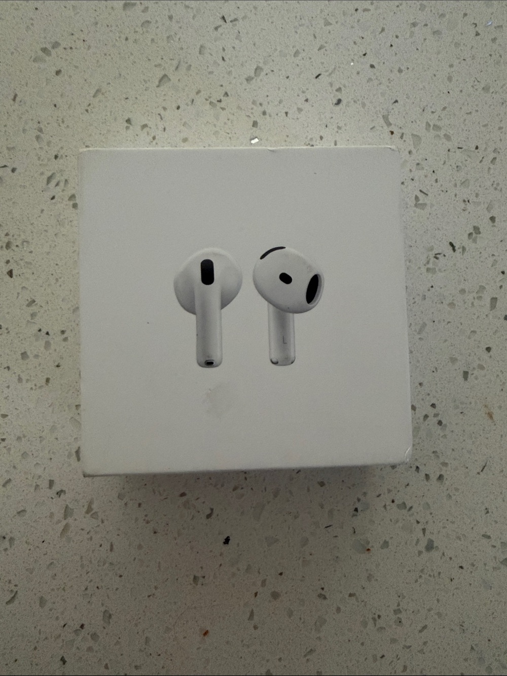 AirPods 4 Wireless Apple Wireless Earbuds - White new in box